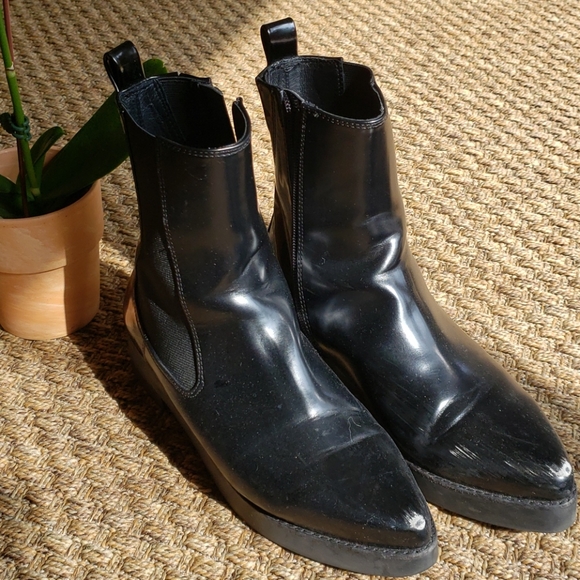 Jeffrey Campbell Pointed Toe Leather Chelsea Boot - Picture 2 of 8